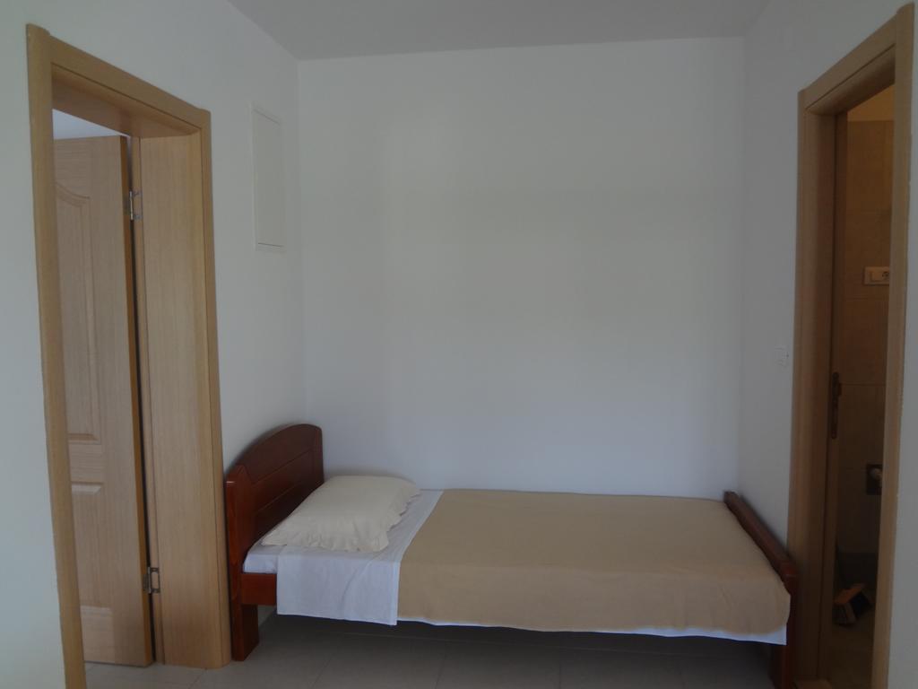 Apartments Franov Bibinje Habitación foto