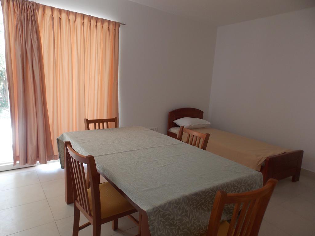 Apartments Franov Bibinje Habitación foto