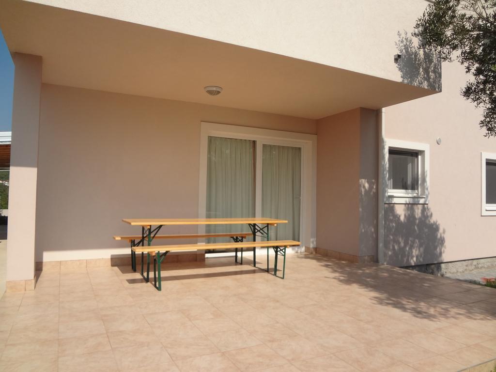 Apartments Franov Bibinje Habitación foto